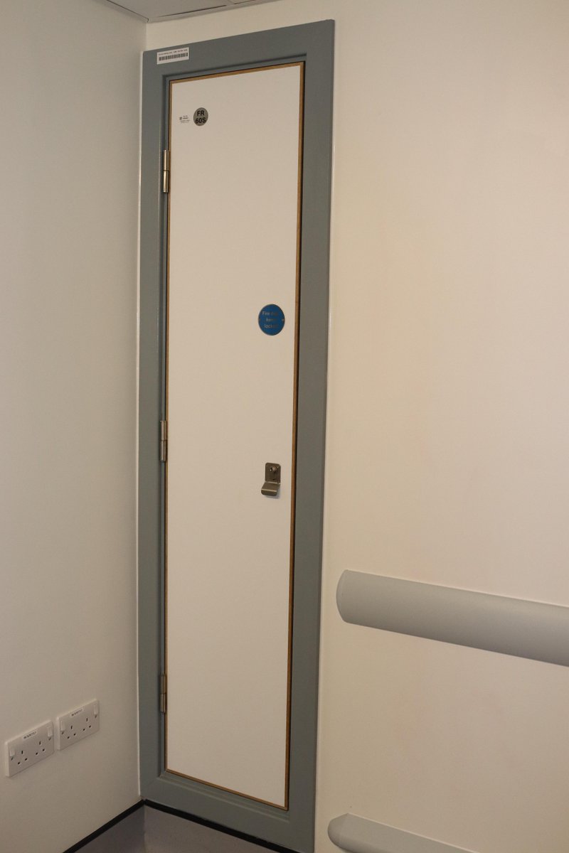 EnfieldDoorsUK1's tweet photo. We supply a range of #healthcaredoors such as #XRay, fire & acoustic doors with:
👍Hygenic laminates/coatings
👍Durable hinges/faces
👍#Safehinge @we_are_SHP #antiligature
👍Spec for sight-impaired
See: https://t.co/TYL1BIchLX
#hospitalfitout #NHSprojects #hospitalfiredoors https://t.co/jmJk9IlkW8