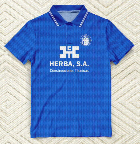 FutbolRetroESP's tweet photo. Camiseta de 1ª equipación Getafe 1993, ya disponible en https://t.co/YFeSxoTA4f, a un precio de €36.99, con envío gratuito dentro de España.  

https://t.co/bQRbXAfbhN

Retuitea para recibir un código de descuento del 10% por DM. https://t.co/MHBWHau9Lg