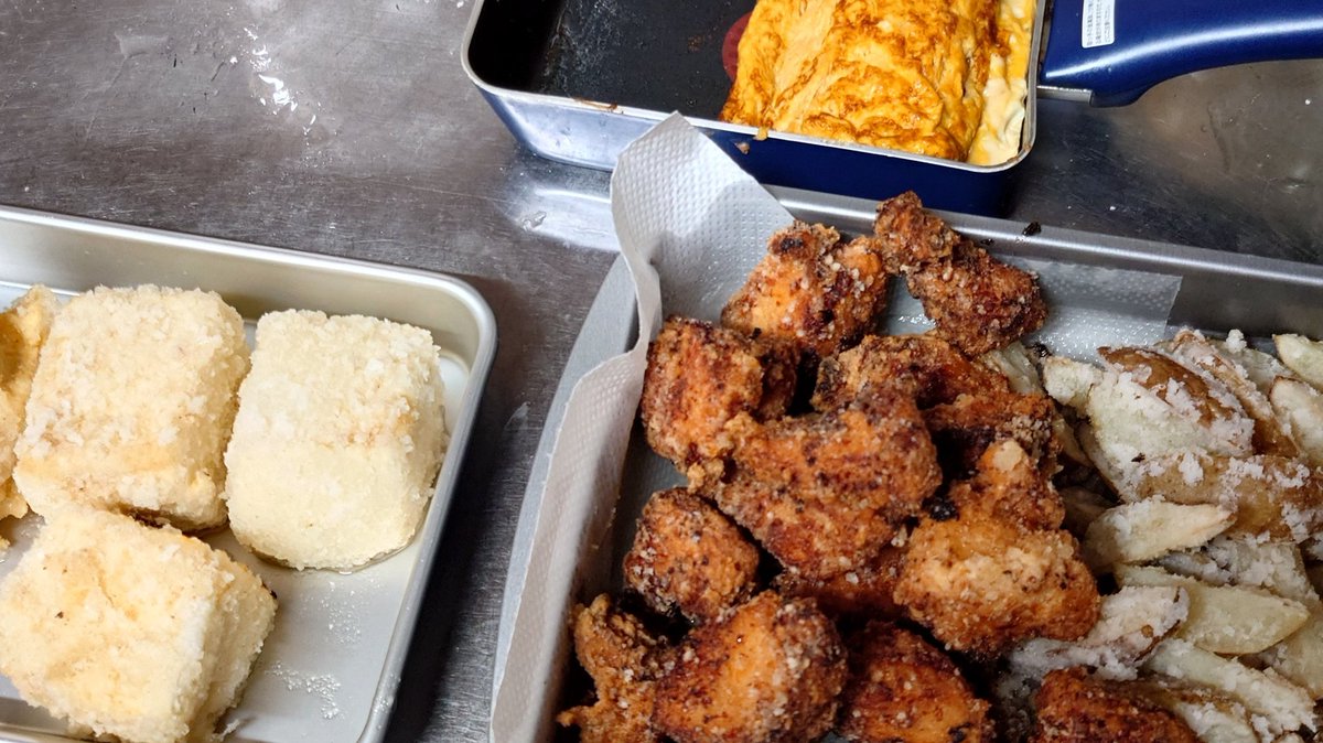 夕飯の仕込み終わり！！ https://t.co/mxqNPIdYwD