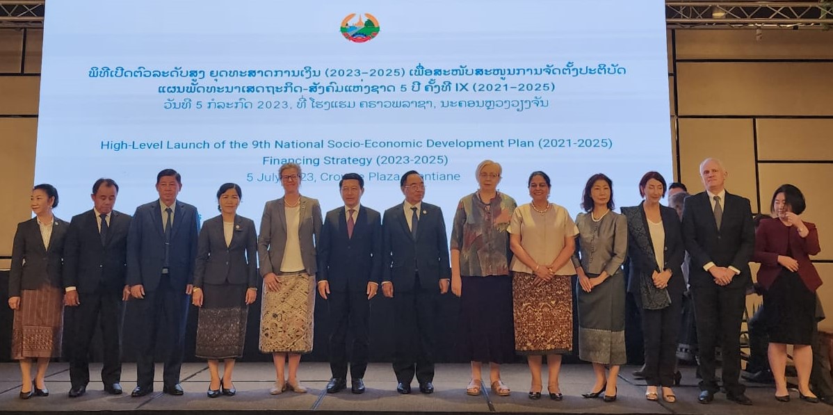 SaraSekkenes's tweet photo. and the High Level Launch led by H.E. DPM Saleumxay w/ a broad segment of the Gov't of Lao PDR, and critical stakeholders and development partners called on by the Prime minister to "swiftly align their support to the #FinancingStrategy for effective and efficient implementation" https://t.co/f7TFOekqdY