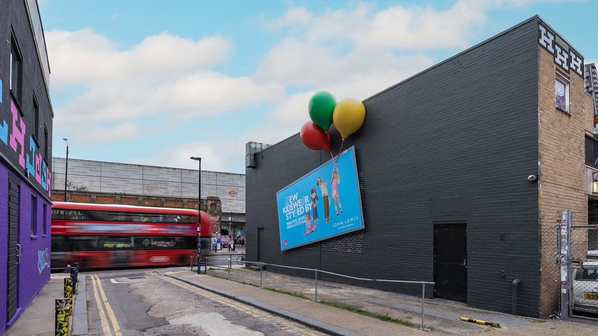 traceys_talent's tweet image. BBM Young Performers PIPER recently shot a John Lewis Kidswear Campaign, check out their fabulous billboards with Pip holding the balloons! 🎈 @louisa_piper #childmodel #talent