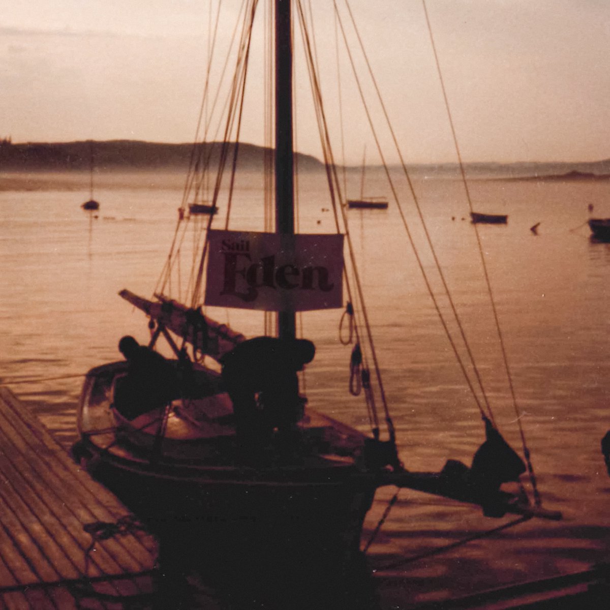 bensbeendead's tweet image. ahoy!

my debut album ‘SAIL EDEN’ is out 8/9 on all platforms

with features from @mickjenkins, @trvllfurthur &amp;amp; @DREYARMAN1 and production from myself, @davegutter, @dougschadt &amp;amp; others

excited to share more of the story of this record soon ❤️⛵️