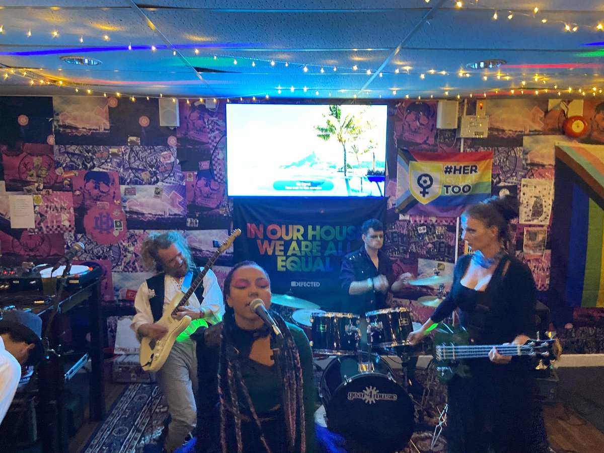 Freundschaft ‘25 - DHFC x Altona 93 tweet media