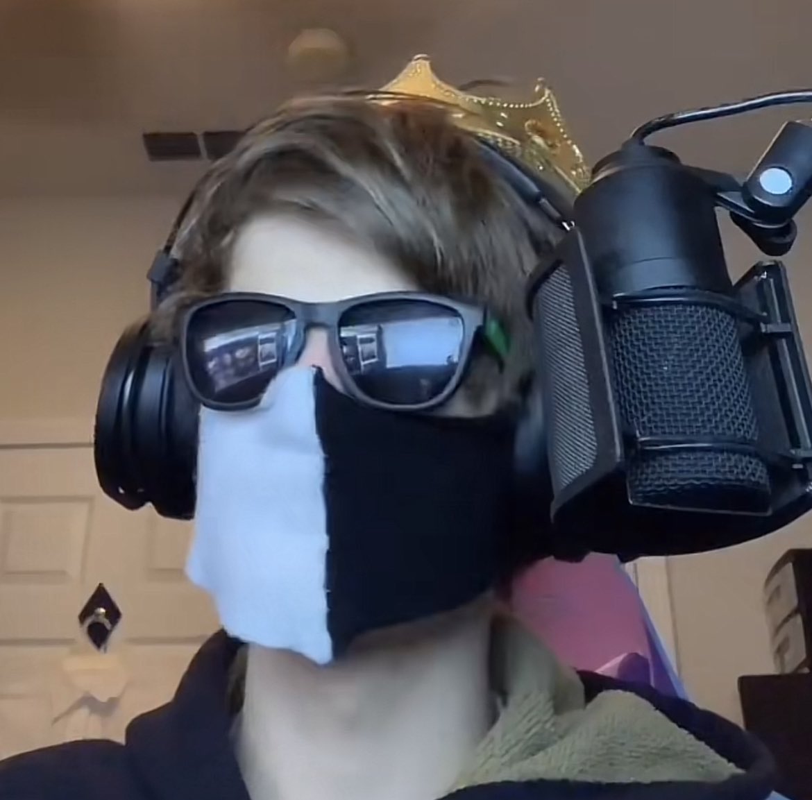 karis goobie on Twitter "When I post about how different ranboo is I