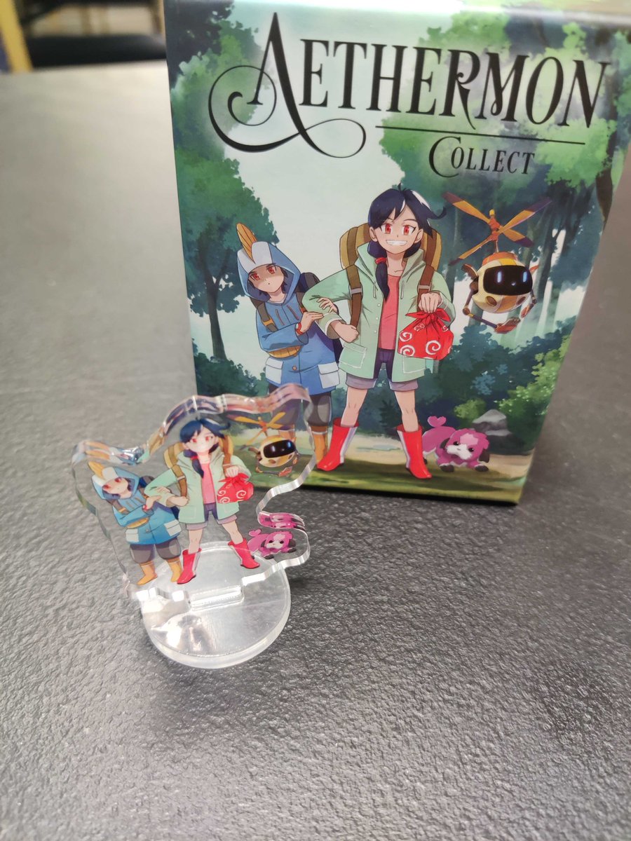 Desks and Dorks! tweet media