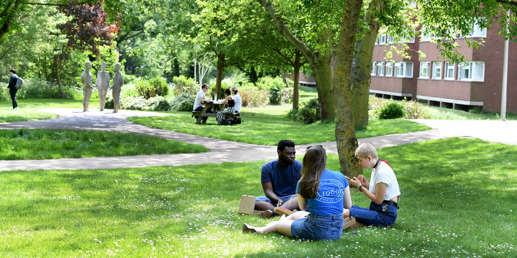 Bruneluni's tweet photo. 🚨 Clearing is open 🚨

Unsure of what it means and got questions you need answering before applying?

Join us for our webinar:

Friday 14 July 2pm (BST)

👉 https://t.co/R1gpNEYy4E https://t.co/DalG8EoMFo
