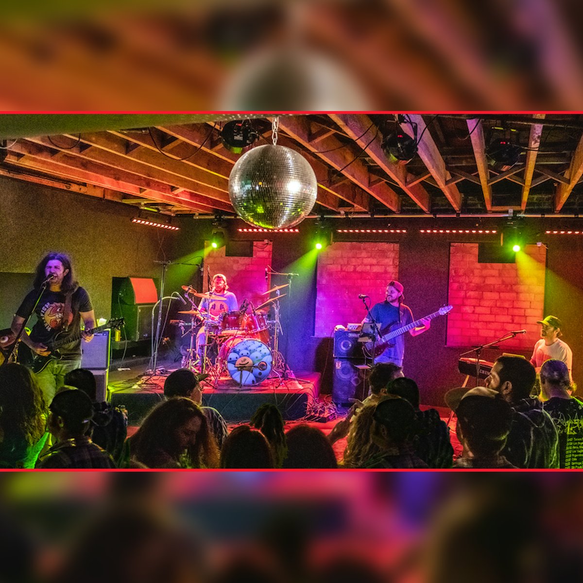 UniversePeople1's tweet photo. 🚀Get ready to blast off with UNIVERSE PEOPLES!💥  Join us on Friday, July 14th at @WinstonsOB  in Ocean Beach.
9:15 pm for a 9:30 pm hot start
📷 Dave Stotts
Tickets and info: https://t.co/CduRSRApNi
#UniversePeoples #WinstonsOB https://t.co/Yb6BhfQ8ht