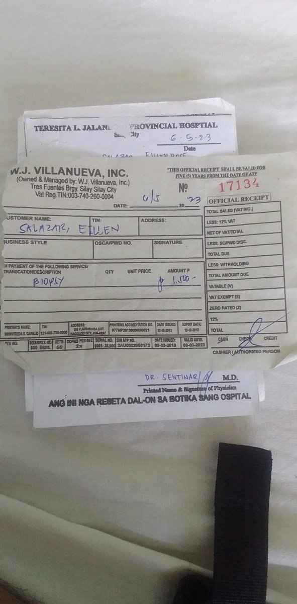 Hyacinthbaroy's tweet photo. Right now we are financially struggling to cope for my wife's needs. And my only point right now is if ever you have jobs that i can work for and earn money it will be a big help for my family. I know I am asking too much. But I will not beg for money instead I will work for you https://t.co/WxGxdt4VQX