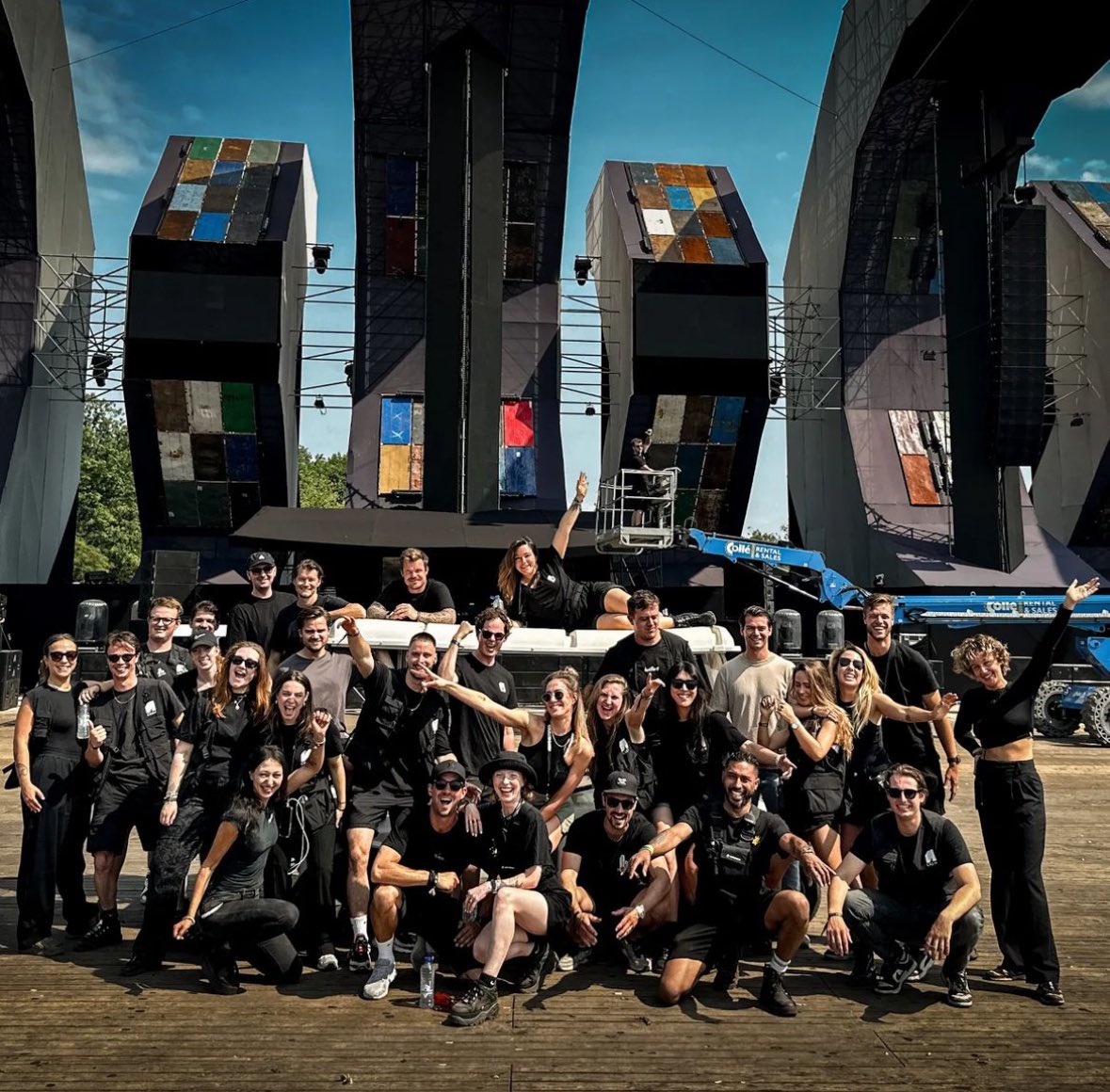NikkiStegink's tweet photo. @awakenings Summer Artist Team🚀 July summer days are great, especially when surrouned with great people! Next up: Pal Mundo 🇳🇱, Tomorrowland 🇧🇪, and Solar Weekend Festival 🇳🇱 https://t.co/QFTZFeRU5o