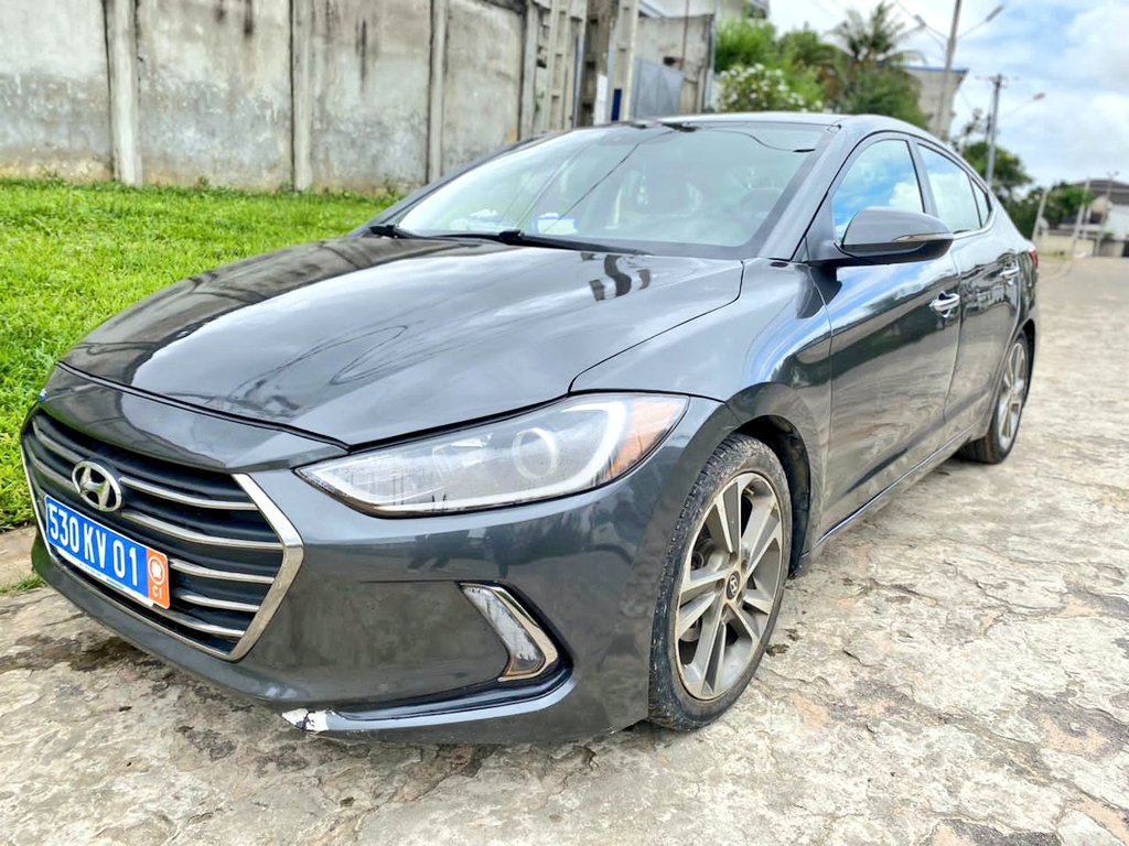 MaximeBationo's tweet photo. HYUNDAI ELANTRA 2018 

TRANSMISSION AUTOMATIQUE 
ÉNERGIE ESSENCE 
MOTEUR 4 CYLINDRES 
INTÉRIEUR CUIR 
DÉMARRAGE START 
CLIMATISATION D’ORIGINE 
PUISSANCE FISCALE 11 CV 
TOUT PAPIERS A JOURS 

PRIX: 8.800.000 F CFA 
CONTACT: 0140780004 / 0505963009 https://t.co/LcXPQeyZOF