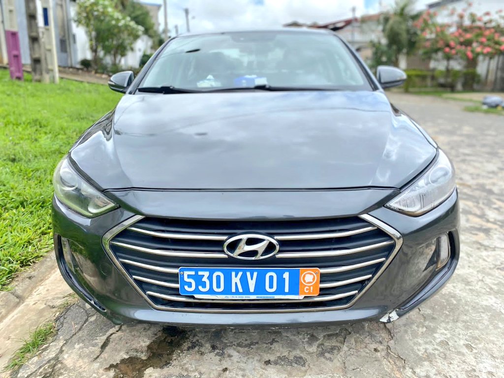 MaximeBationo's tweet photo. HYUNDAI ELANTRA 2018 

TRANSMISSION AUTOMATIQUE 
ÉNERGIE ESSENCE 
MOTEUR 4 CYLINDRES 
INTÉRIEUR CUIR 
DÉMARRAGE START 
CLIMATISATION D’ORIGINE 
PUISSANCE FISCALE 11 CV 
TOUT PAPIERS A JOURS 

PRIX: 8.800.000 F CFA 
CONTACT: 0140780004 / 0505963009 https://t.co/LcXPQeyZOF