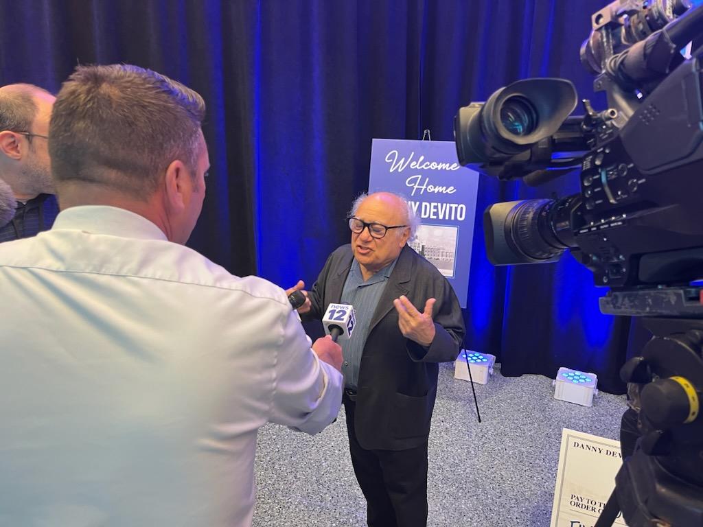 Jersey Shore legend Danny DeVito makes a generous donation of $500,000 to <a href="/HMHNewJersey/">Hackensack Meridian</a> JSUMC 
<a href="/News12NJ/">News12NJ</a>