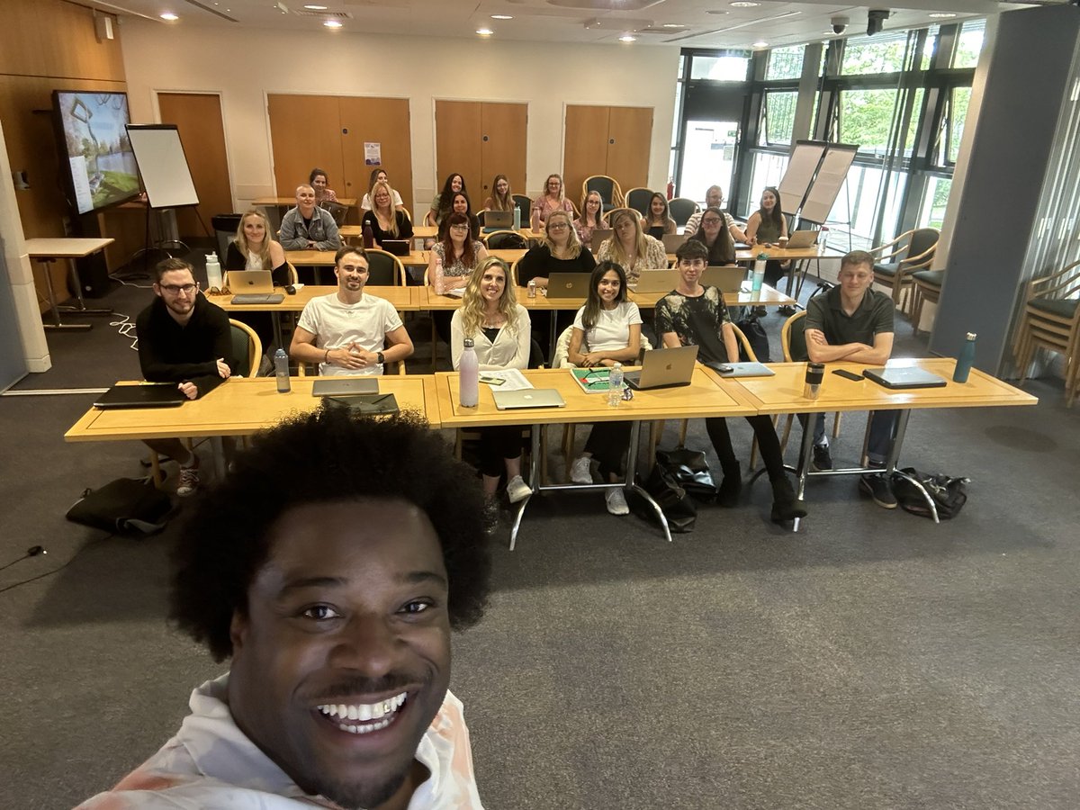 Thank you to the 3rd year #dclinpsy students <a href="/UniOfSurrey/">University of Surrey</a> for spending the day exploring the importance, power, authority and responsibility of being deployed within role once qualified. Difficult discussions but also necessary to support you in becoming the best clinicians