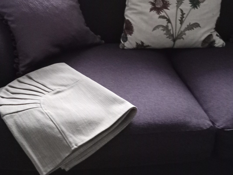 BreconHayFreegl's tweet photo. OFFER: Sofa (Hay on Wye HR3) https://t.co/gOz2ZGHqX0 https://t.co/HN9f7tNBeI