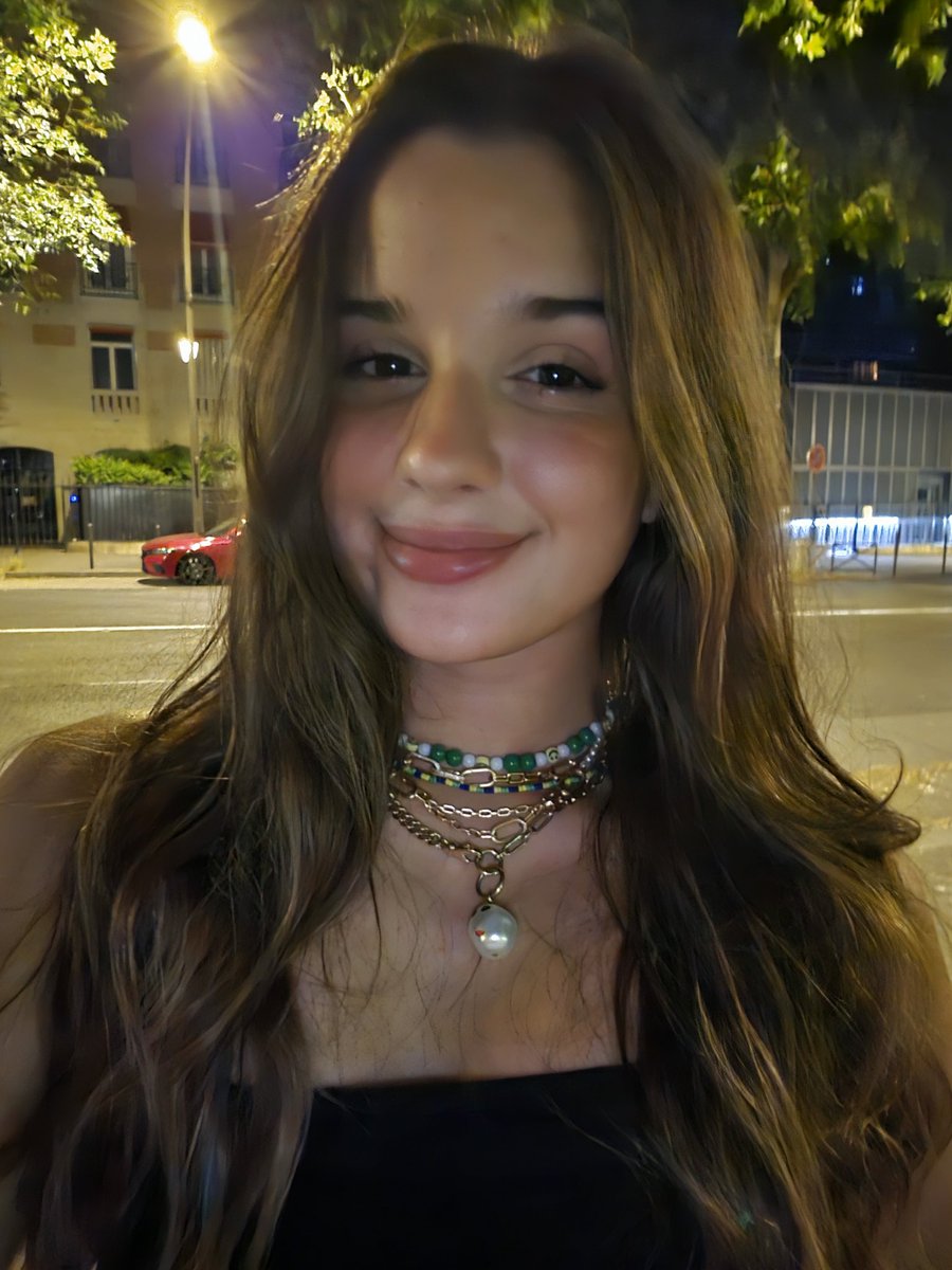 jstcallmebibi's tweet photo. 🖤 https://t.co/ODM1dNttNE