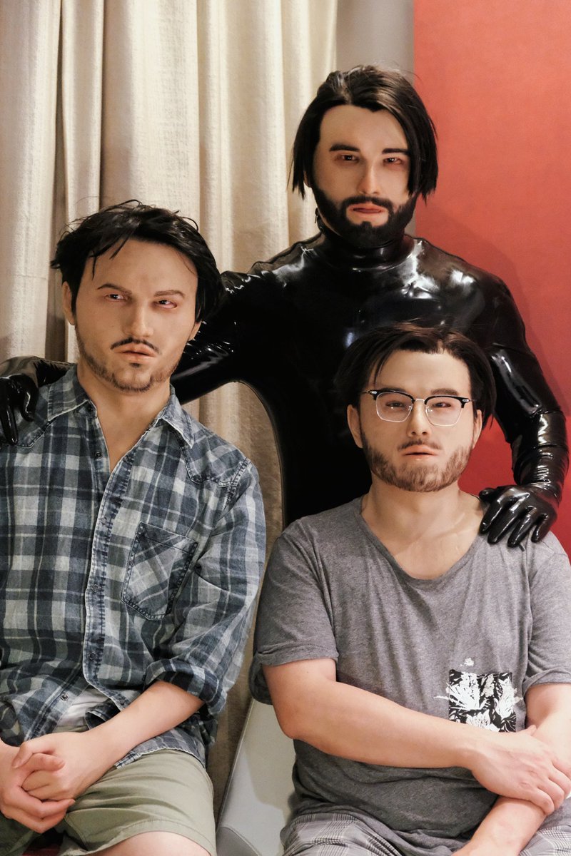 [Rebirth] 03
The doll put on Edward’s face. Hans was attracted and had sex with it. Things went wrong soon, Edward learned of this. But he loved Hans so much that accepted the doll into life.

Models: <a href="/ich_bin_Zack/">Zack2.0.1</a> <a href="/thehot_water/">张开水</a> <a href="/nameng1987/">Nameng1987</a> 
📷: <a href="/julianjude85/">pengpeng</a> 
Mask: <a href="/KingFaceFX/">KingFace王面</a>