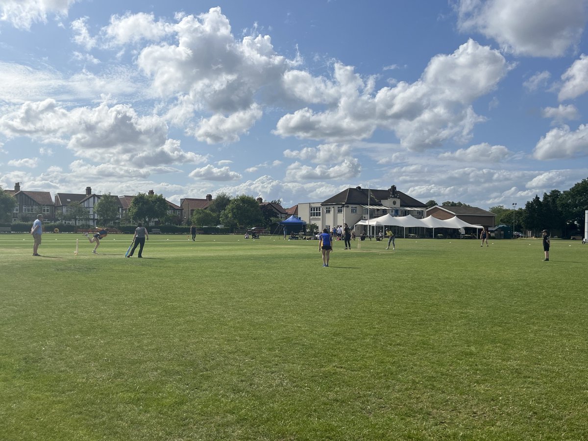 oldrutscc's tweet image. Great week for women &amp;amp; girls at ORCC. 24 lucky girls formed the guard of honour at the Women&apos;s IT20 @surreycricket. Found out we have the highest number of girls in All Stars/Dynamos in Surrey &amp;amp; our newly formed women&apos;s squad played the first ever women&apos;s game on the square! 👧🏏