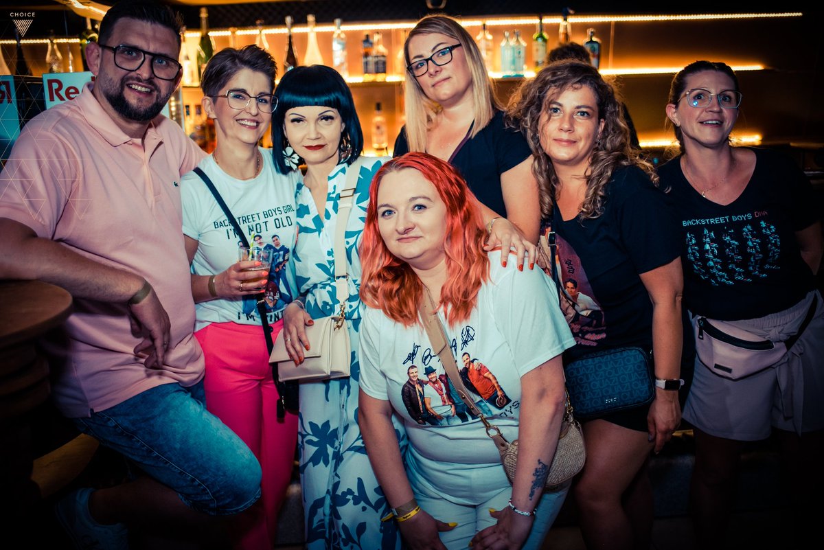 Ania_rodakk's tweet photo. ❤️ #dreamteam ❤️💃🎶
•
#bsbnight #bsbteam #backstreetboys #party #bsb30 #bsb30years #bsbgirl #bsb30ys #bsbpol #friends #memories #bsbfriends #bsbarmy #bsbarmypoland ❤️ https://t.co/7ZbOWjwRJh