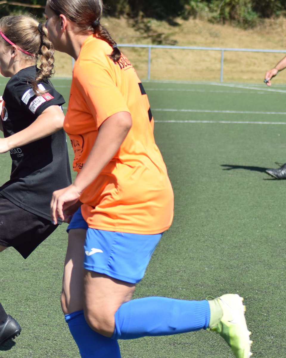 SDPonteareas's tweet photo. ¡Disfruta las increíbles imágenes del torneo de fútbol femenino @copameiga ! Celebremos juntos el talento y la pasión por el deporte ⚽🎉
#FútbolFemenino
#SDPonteareas
#ADNnaranja🍊
#IstoePardellas
#ContigoSeguimosCreciendo
#centralelectricasestelo #rodosa https://t.co/TsNfuHqqce