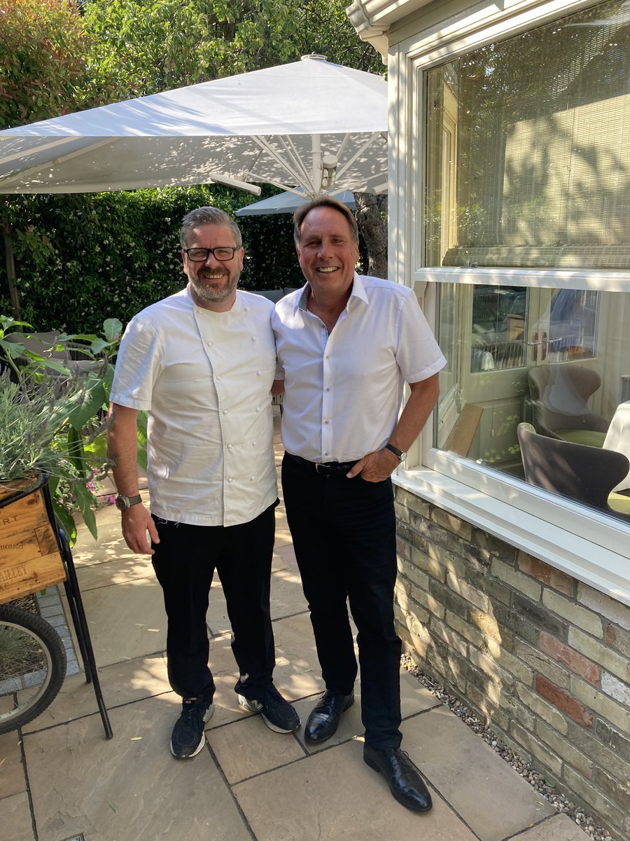 Chris Mann tweet media