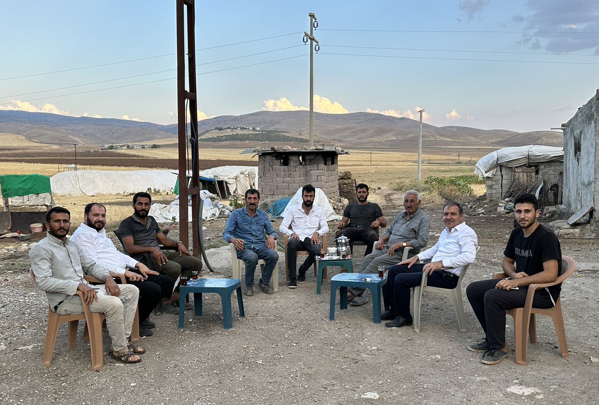fsevgili's tweet photo. 📍Mexer | Gültepe

Kurtalan’ın Gültepe köyünü ziyaret ettik.

Dostlarımıza ağırlamalarından dolayı teşekkür ediyoruz.

#Siirt #Kurtalan #Misircê #Gültepe #Mexer https://t.co/IlhopvHM3Z
