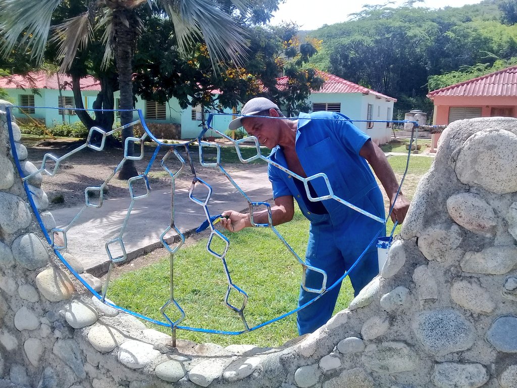 ManuelFalconH's tweet photo. “Trabajemos por hacer de cada día del almanaque un 26, de cada mes del calendario un julio, de cada compromiso un Moncada victorioso.” @DiazCanelB
#70Moncada #ConTodosLaVictoria #SantiagodeCuba https://t.co/OU6actVGh6