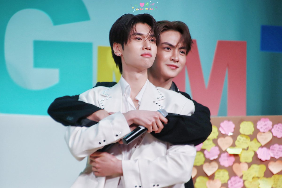 endearingdao's tweet photo. 𝑒𝓃𝒹𝑒𝒶𝓇𝒾𝓃𝑔 𝓂𝑒𝓂𝑜𝓇𝒾𝑒𝓈‧⋆ ✧˚₊‧⋆. ✧˚₊‧⋆‧
[230422] #JDFandayxSEOUL

2 handsome 오빠 🤍

#จุงอาเชน #dunknatachai #จุงดัง
@ChenRcj @dunknatachai https://t.co/wesWL4kF7x