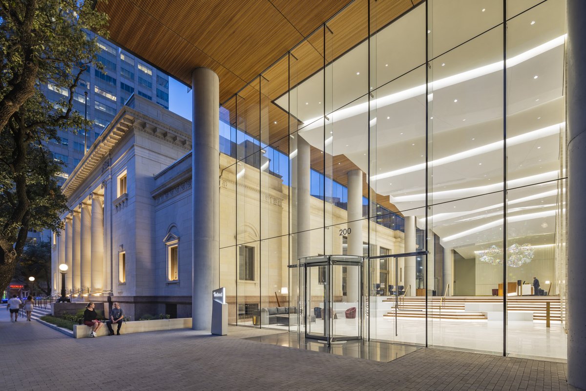 PageThink's tweet image. With gratitude to our many clients and project partners for their roles in #PageAustin being ranked #1 among architecture firms in Austin! Thank you @MyABJ! bit.ly/44D8emp 📸 by: Albert Vecerka/Esto #AustinArchitecture