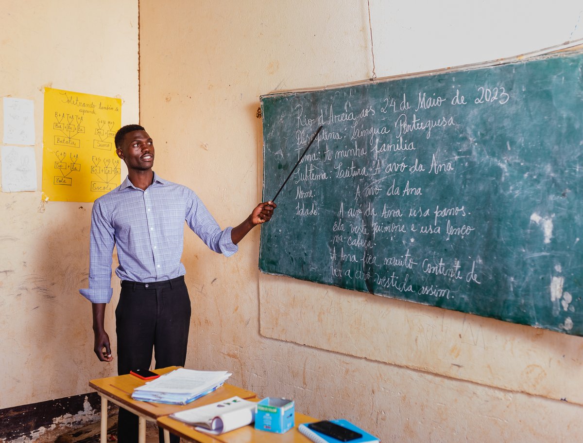 <a href="/UNICEFAngola/">UNICEF Angola</a> supported the Mission Recovery Initiative #MRI in partnership with the #MoE, to recover learning loss and ensure the psychosocial well-being of #children who have been out of school due to the #pandemic.  

Thanks to <a href="/USAID/">USAID</a> facilitators were recruited and trained.