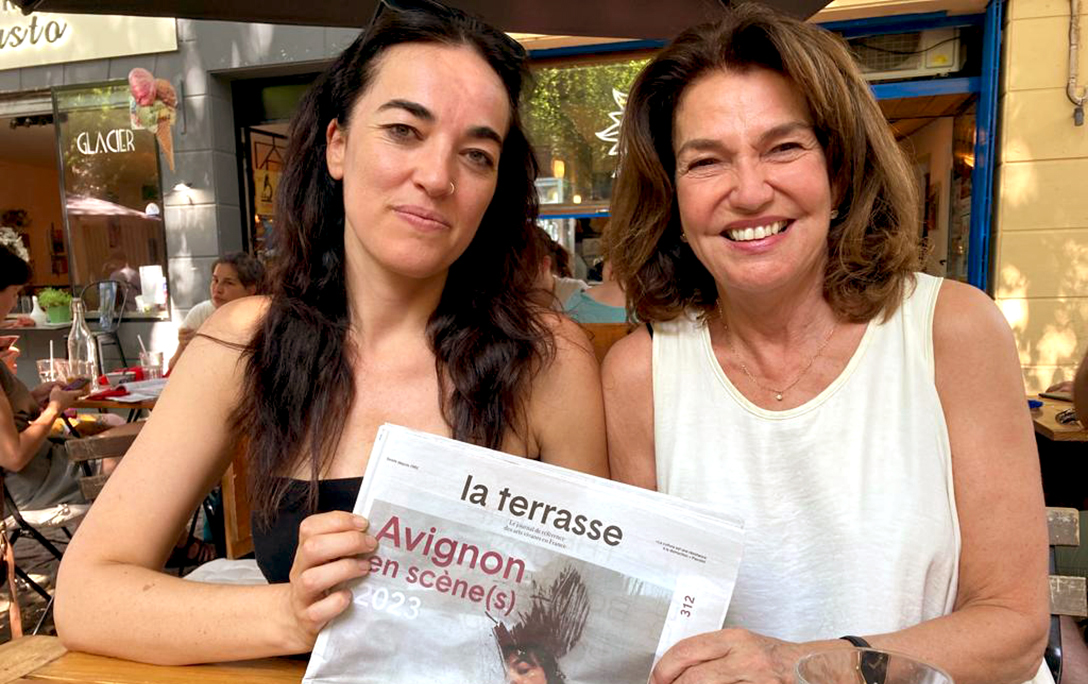 mboisvert_dg's tweet image. Ravie de rencontrer la nouvelle équipe du @FestivalAvignon qui programme la pièce d’Emilie Monnet, « Marguerite : le feu ».
Un grand moment pour cette voix autochtone portée sur l'une des plus grandes scènes mondiales.
Félicitations !
#FDA23