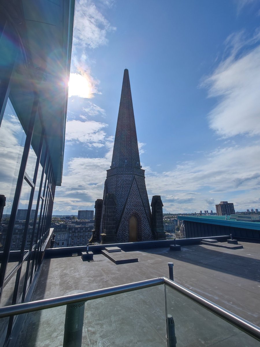 KiltTilter's tweet photo. Standing on one of the highest points in #Aberdeen Enjoying the view, but windy #welcometoScotland https://t.co/6GOHYSt5H2