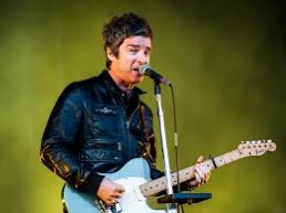 xero985's tweet photo. hoy podre ver y escuchar por primera vez a @garbage opening for the the Legend @NoelGallagher en Central Park #PoderosoDice que suene algo plz pa ir calentando los enginees 
so excited @ruleiro @eltalcha https://t.co/Yi2TwP0N0M