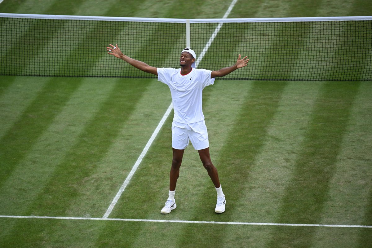 Wimbledon's tweet image. The emotions of reaching a first Grand Slam quarter-final 🙌

#Wimbledon | @chris_eubanks96