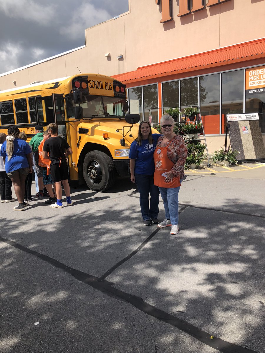 Robin Leonard tweet media