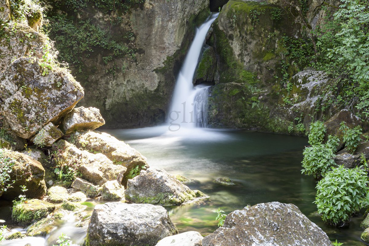 rocaphotography's tweet photo. Cascatella di Stiffe.
Abruzzo,Italy.
#stiffe #abruzzo #laquila #Italy #waterfall #waterfalls #photography #scenery #landscapephotography #landscape #landscapes #longexposure #italianphotography #nature #naturelandscape #photooftheday #picoftheday #robertocastigliaphotography https://t.co/rI8JrjutIl