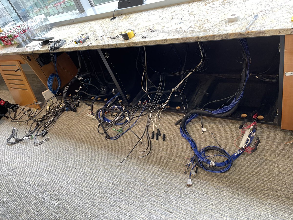 CCi  CorpCompinstall tweet media