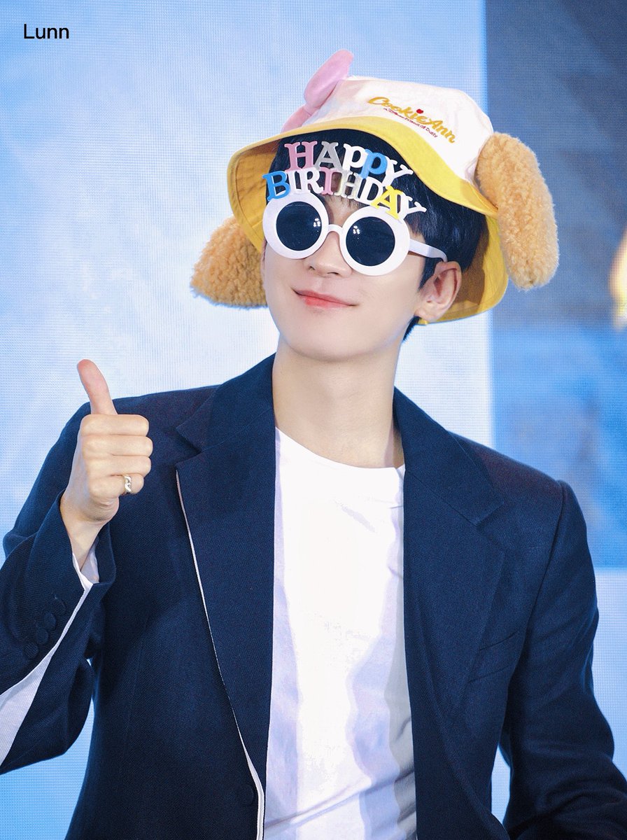 wonubliss's tweet photo. happy birthday in advance wons 🥳 https://t.co/hPy40X4Whk