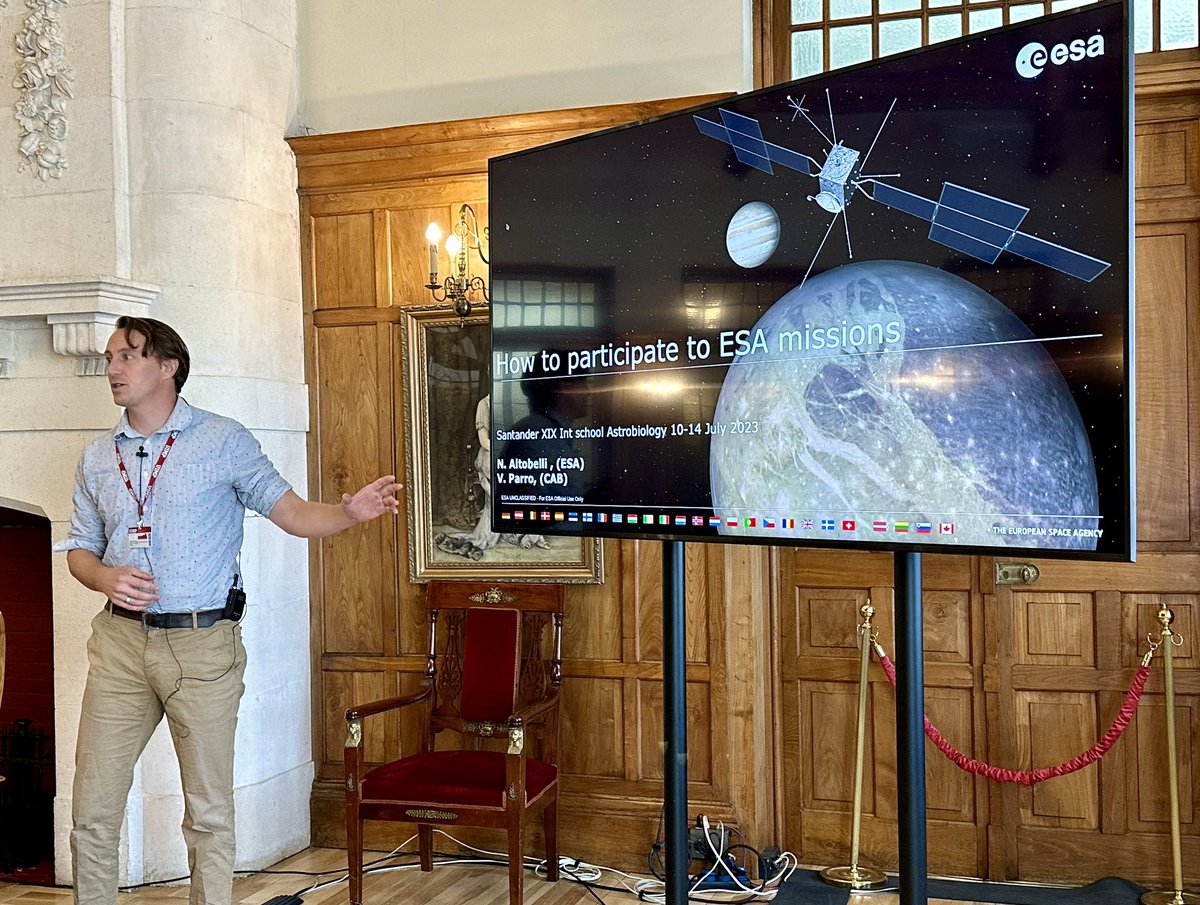 Very interesting talks at #AstrobioUIMP2023 <a href="/UIMP/">UIMP</a> <a href="/CursosUIMP/">Cursos de Verano</a> by Víctor Parro (<a href="/C_Astrobiologia/">Centro Astrobiología</a>), Rosaly M. Lopes (<a href="/NASA/">NASA</a>), Morgan Cable (<a href="/NASAJPL/">NASA JPL</a>) and Nicolas Altobelli (<a href="/esa/">European Space Agency</a>).