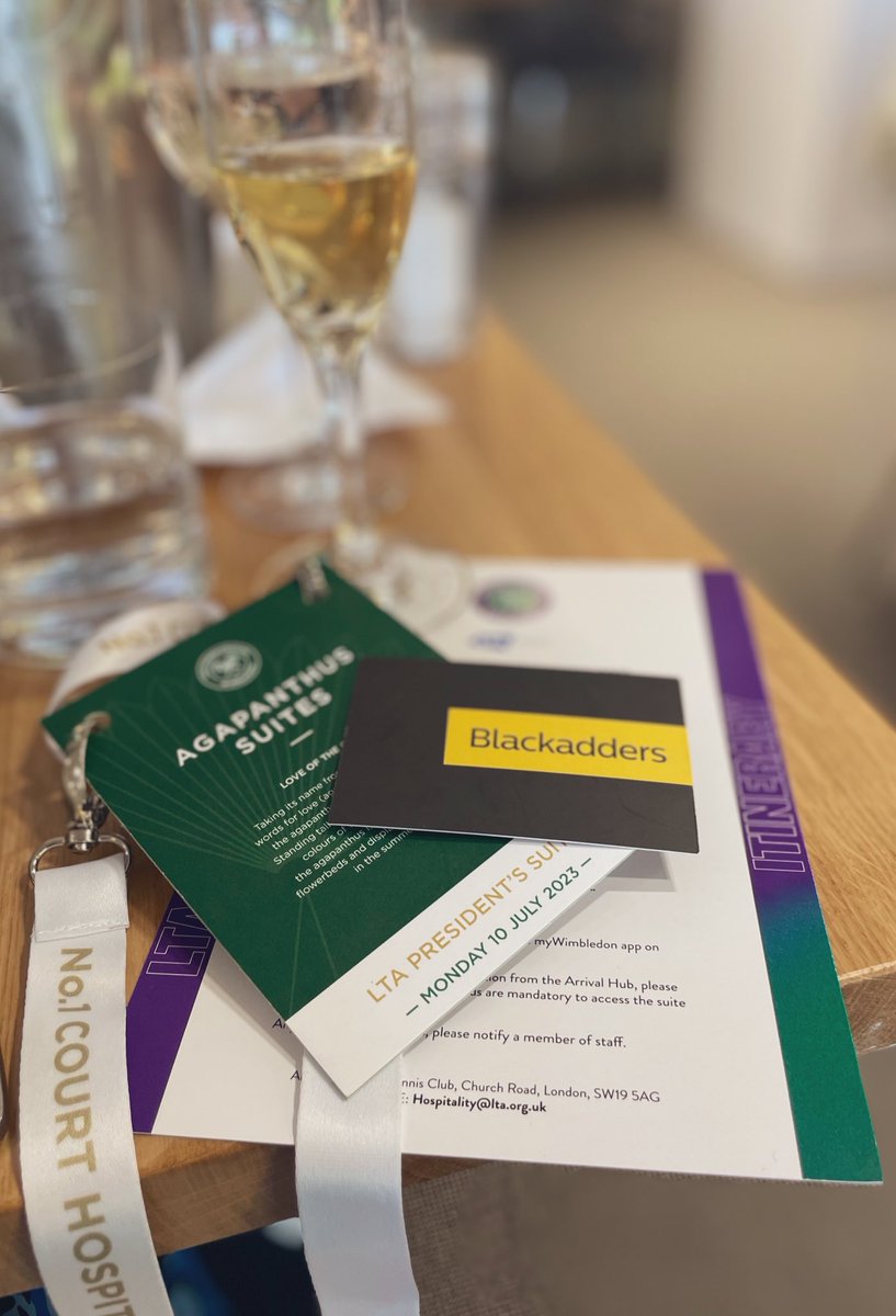 Worse ways to spend a Monday!! <a href="/Wimbledon/">Wimbledon</a> <a href="/the_LTA/">LTA</a>