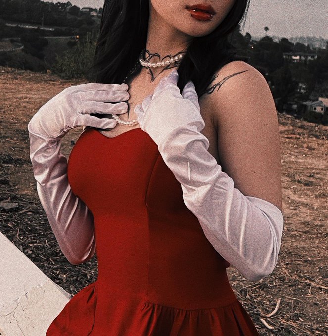 1 pic. Perfect Blue ? https://t.co/FUtEX3RceN