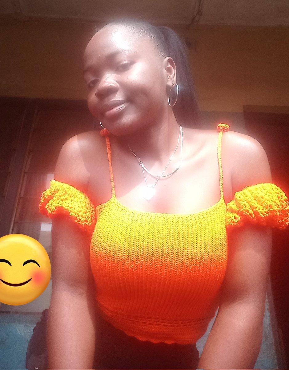 STHERANN's tweet photo. Crotchet top made by me 
#crotchet #fashion 
@timokonkwo_ @EzebiloO @maevenonye https://t.co/eTTd2VZrY3