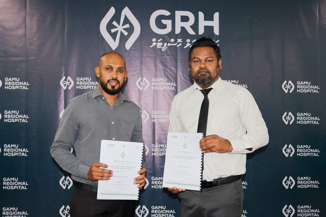 GRH_MV's tweet photo. Agreement signed with Medtech Maldives Pvt Ltd for supply of machineries and equipment for GRH blood bank and for 2 new laboratories (Maamendhoo and Dhanbidhoo) developed under GRH.

#TeamGRH https://t.co/3rp60K6vUI