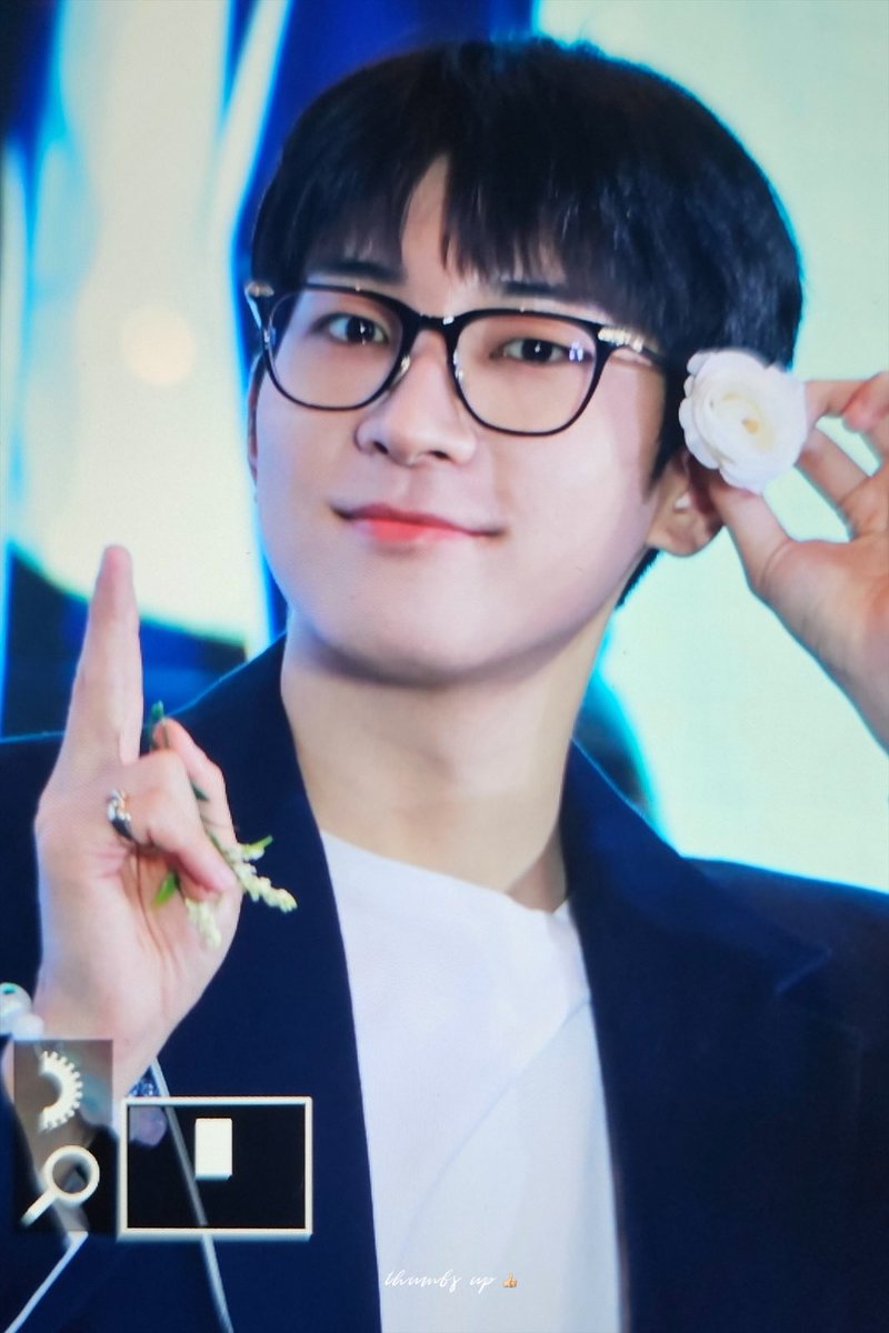 baksuuucak's tweet photo. ih apa sih centillll https://t.co/2uXQuOo6yF