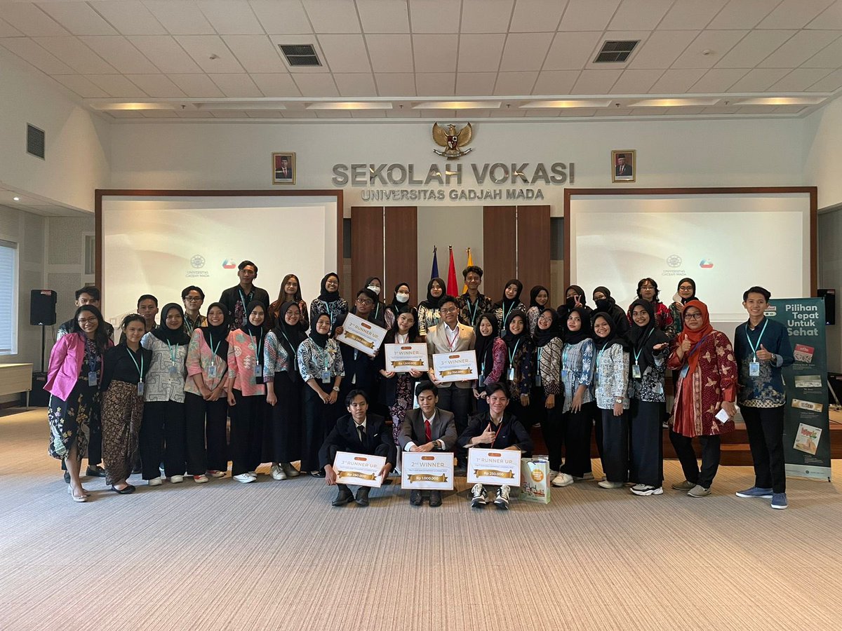 SeasacP's tweet photo. 👏👏👏👏👏
Proud to announce the winners of the 1st UGMSAC 2023. 

Congratulations to all winners! You have shown great performances during all rounds! Proving yourself to be the best. 

See you at SEASAC 2023 coming soon!

#ugmsac 
#salescompetition
#seasacproject https://t.co/keDggRhPKf
