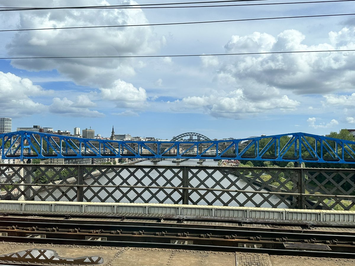 On our way to #Edinburgh for the first International Symposium on #Trustworthy Autonomous Systems. <a href="/Imperial_PRL/">Personal Robotics</a> <a href="/tas_trust/">UKRI TAS Node in Trust</a>