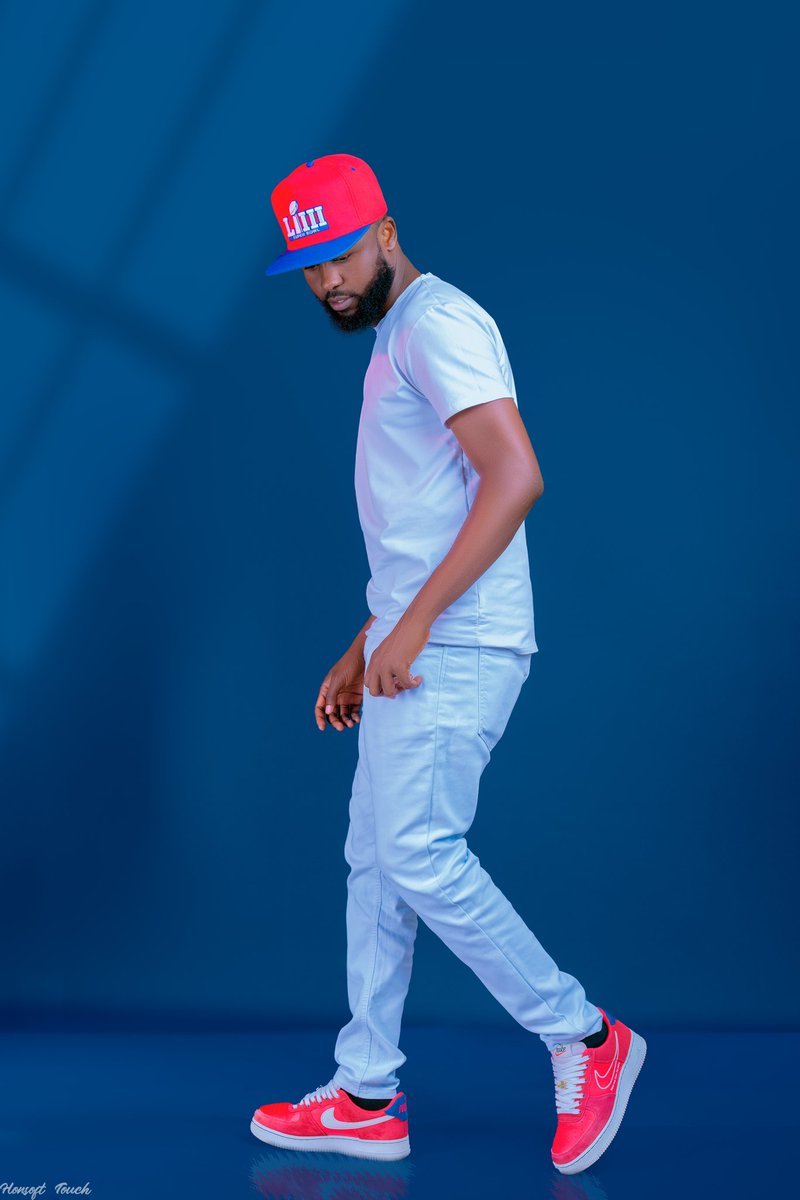 DJLESKIE's tweet photo. It's My Birthday Yoooh! What's Poppin'?? My Mpesa Line Is Open 😉 Thanking The Most High For Another Year Above The Ground 🙏🙏 #HappyBirthdayToMe #HappyBirthdayDJLeskie 🎊🎊🎊🎉🎉🎉🥳🥳🥳 https://t.co/DbceQj7Bvu