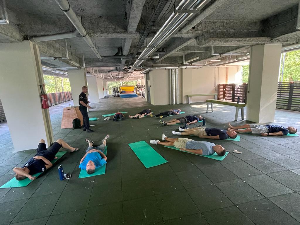 16_BSPF's tweet photo. Le #16eBSPF innove en proposant à ses personnels des séances de préparation mentale entre les répétitions. Elles permettent de mieux récupérer et d'optimiser sa performance. Les efforts répétés et la fatigue doivent être pris en compte pour durer ! https://t.co/b5Jsm4e4O5