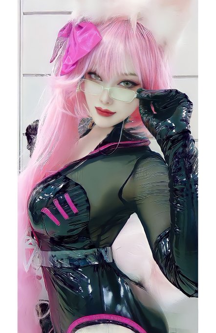 Twitterのコスプレ画像31