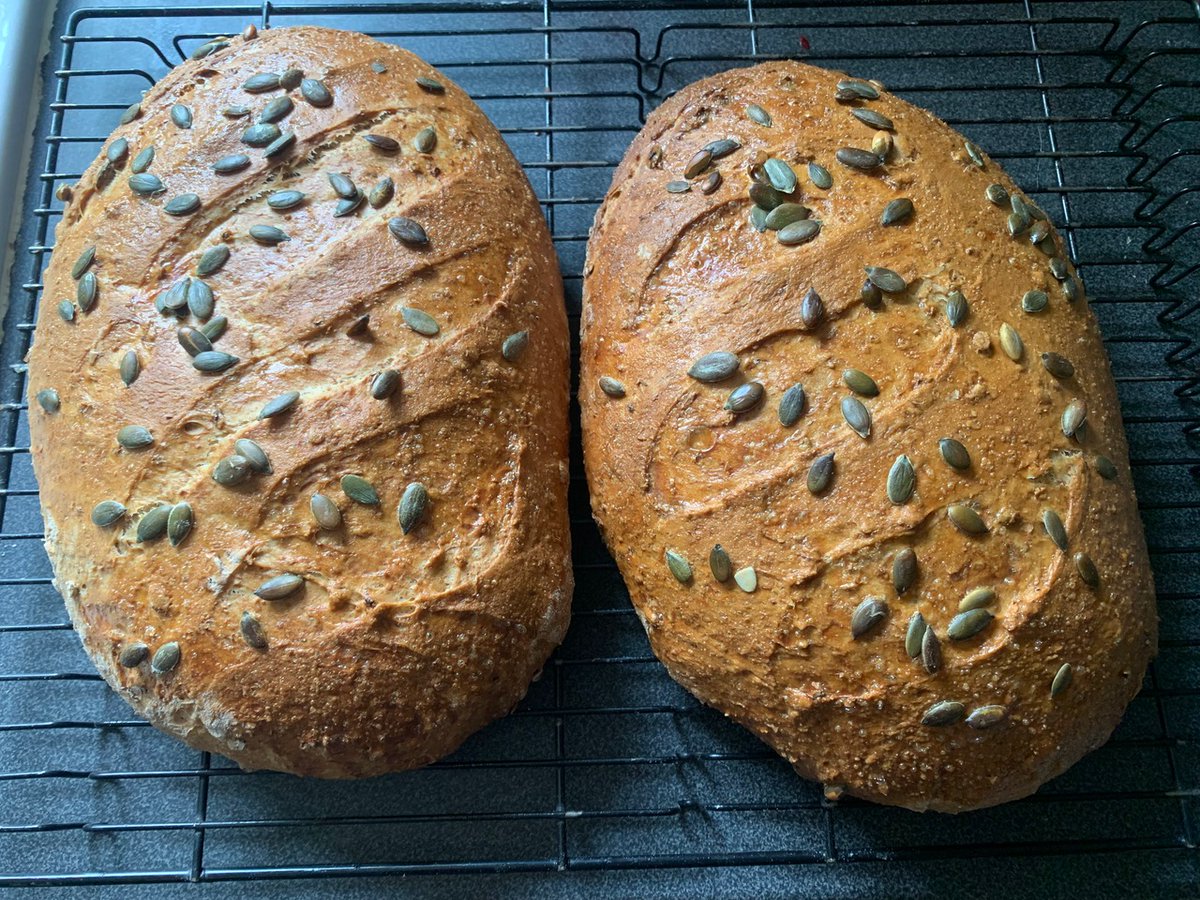 ianscottmassie's tweet image. What do you at the weekends? Me - I love to bake. There’s nothing like a little creative cookery to unwind. #bakingbread #homebaking #ianscottmassie @arfanwidiant