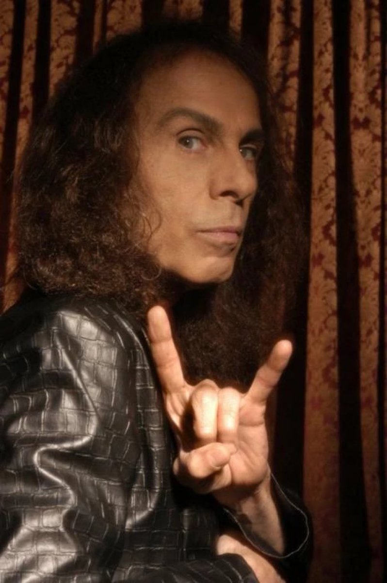 Remembering the great Ronnie James Dio on what would have been his 81st birthday. #RonnieJamesDio